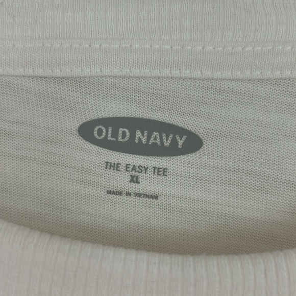 SALE π£ Old Navy Relaxed Fit Easy Tee - Picture 2 of 10